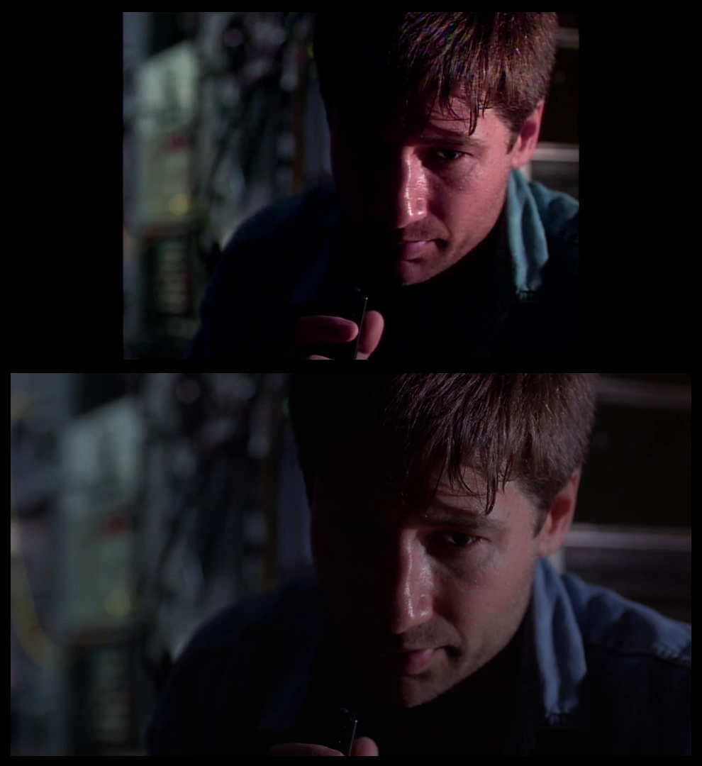 X-Files Blu-ray DVD Comparison 201 2X01 Little Green Men Screencap