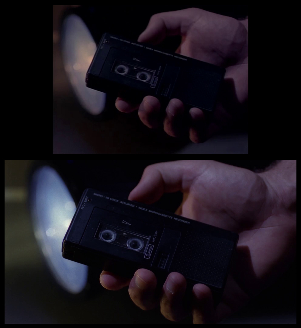X-Files Blu-ray DVD Comparison 201 2X01 Little Green Men Screencap