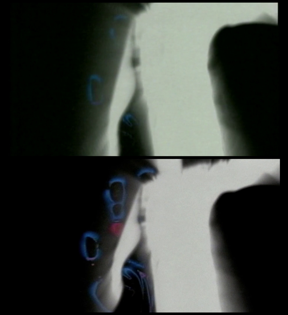 X-Files Blu-ray DVD Comparison 501 5X02 Redux Screencap X-Files Blu-ray DVD Comparison 501 5X02 Redux Screencap