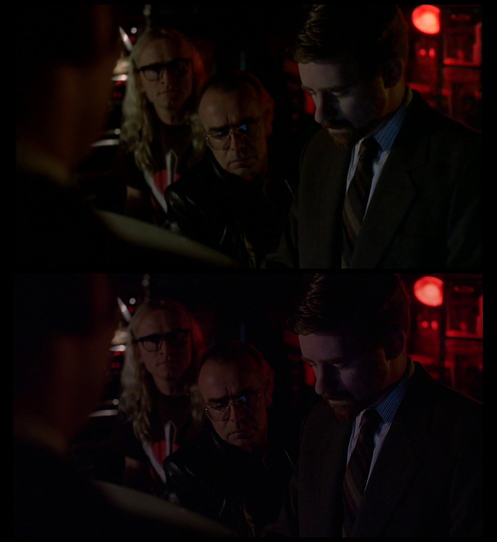 X-Files Blu-ray DVD Comparison 501 5X02 Redux Screencap X-Files Blu-ray DVD Comparison 501 5X02 Redux Screencap