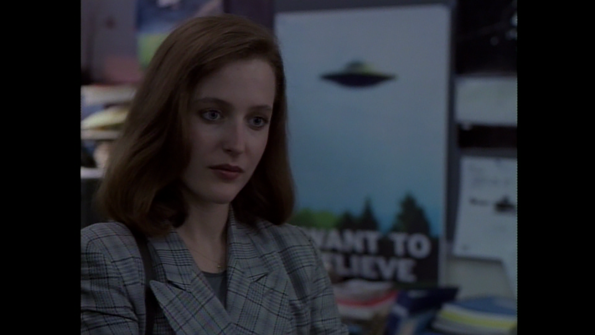 X-Files Blu-ray DVD Comparison Screencap