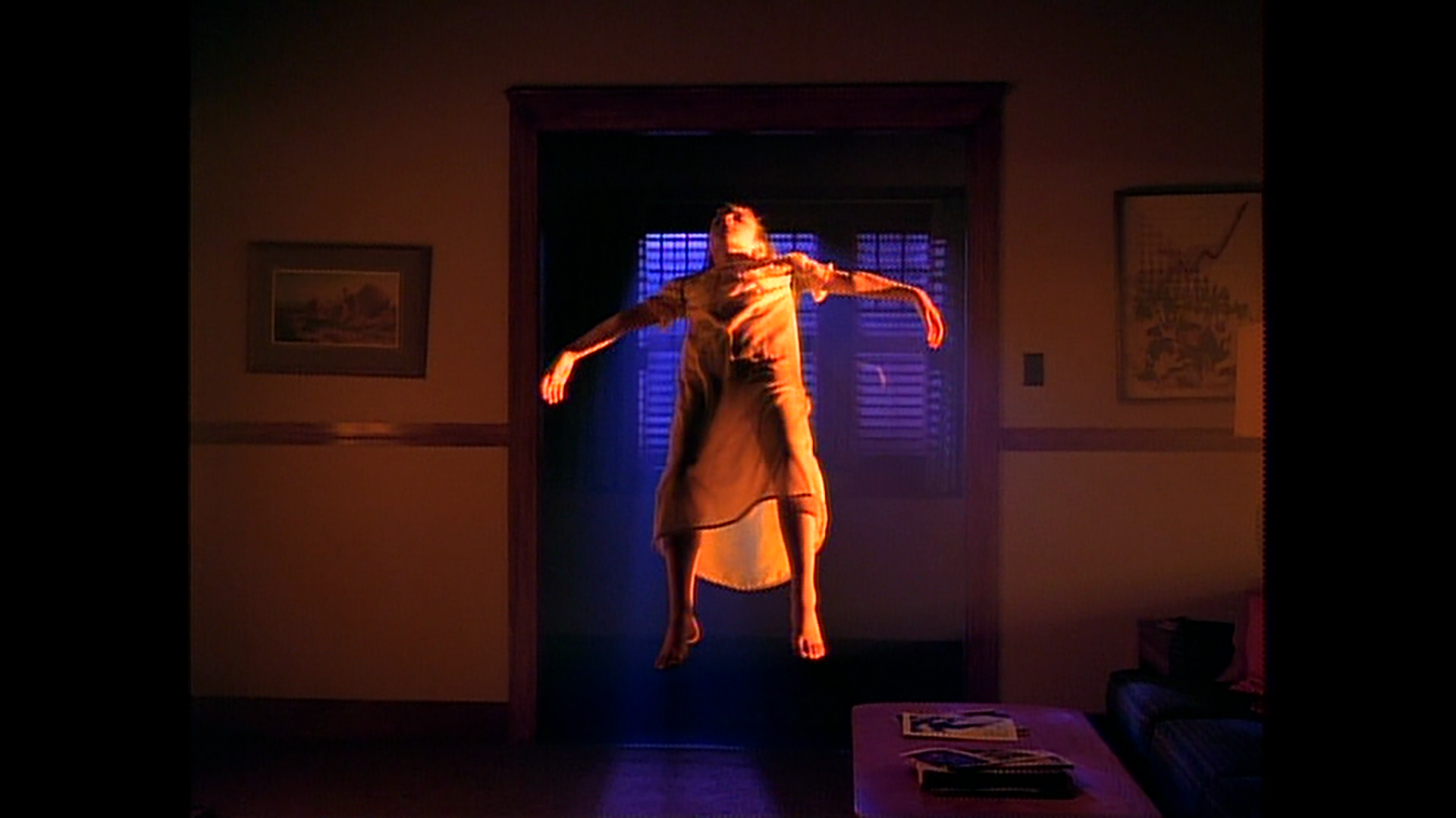 X-Files Blu-ray DVD Comparison Screencap